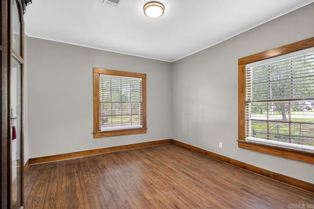 123 N Olive Street, Benton, AR 72015