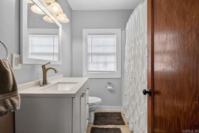 123 N Olive Street, Benton, AR 72015