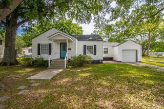 123 N Olive Street, Benton, AR 72015