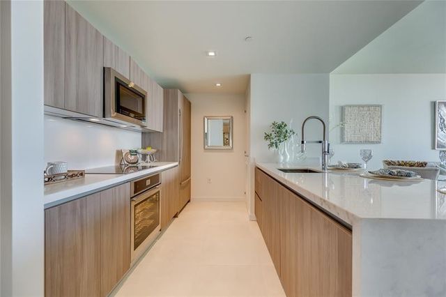 401 N Birch Road 1012, Fort Lauderdale, FL 33304