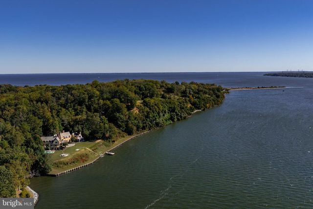 622 MAGOTHY RD, Gibson Island, MD 21056