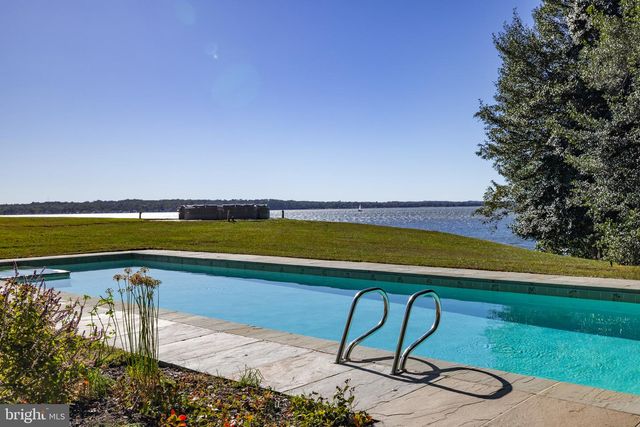 622 MAGOTHY RD, Gibson Island, MD 21056