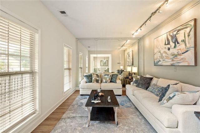 2116 Caneridge Drive SW, Marietta, GA 30064