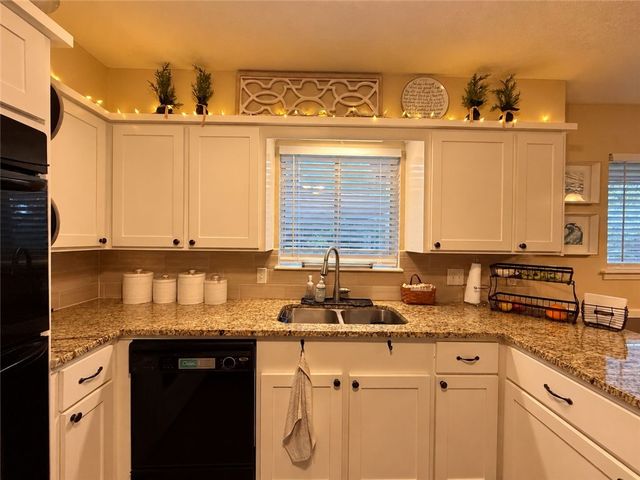 4318 Congressional Dr, Corpus Christi, TX 78413