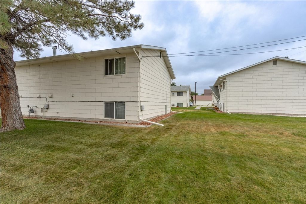 720, 724, 728 E 2nd Avenue N, Columbus, MT 59019 photo 4