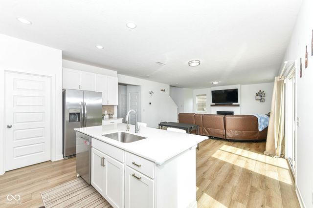 17267 Hanningfield Way, Westfield, IN 46074