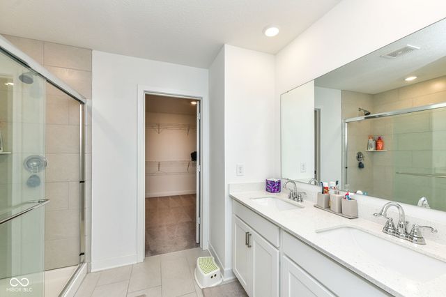 17267 Hanningfield Way, Westfield, IN 46074