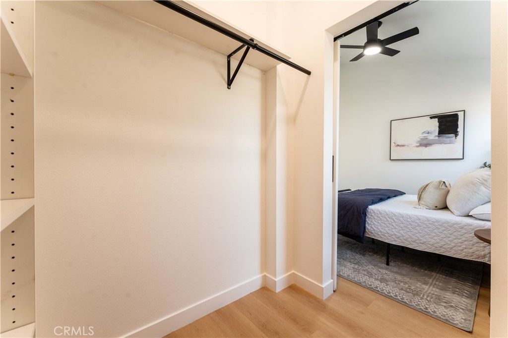 Image 19 of property listing at 16124 San Fernando Mission, Granada Hills, CA 91344