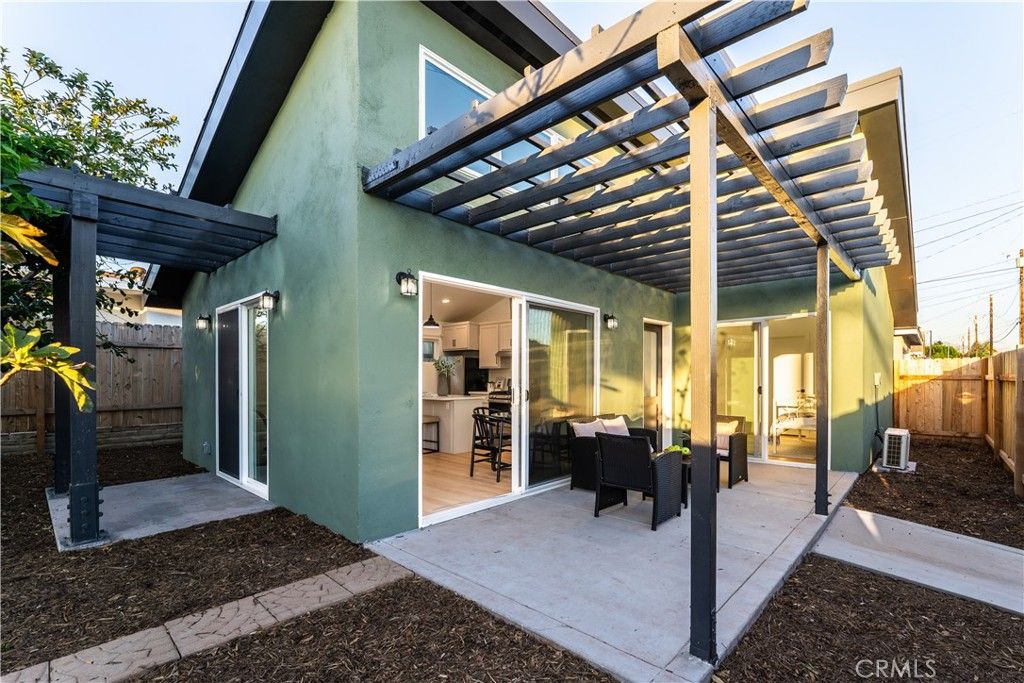 Image 26 of property listing at 16124 San Fernando Mission, Granada Hills, CA 91344