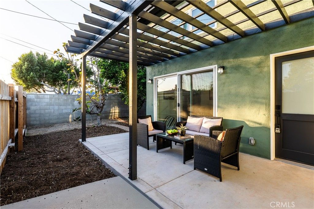 Image 30 of property listing at 16124 San Fernando Mission, Granada Hills, CA 91344