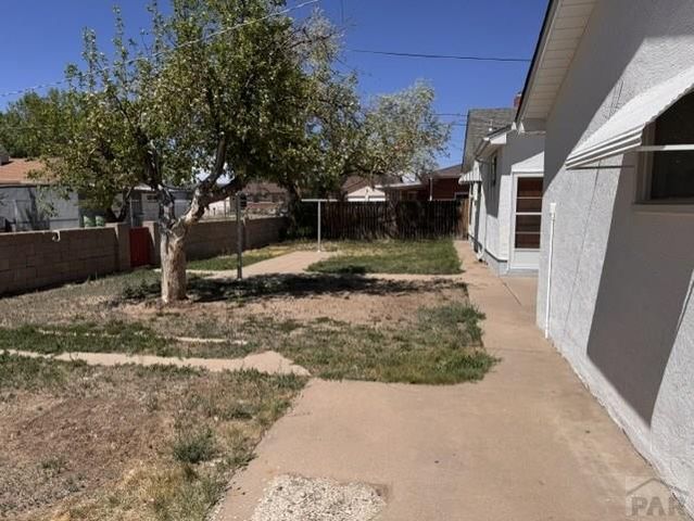 10 Wheatridge Dr, Pueblo, CO 81005