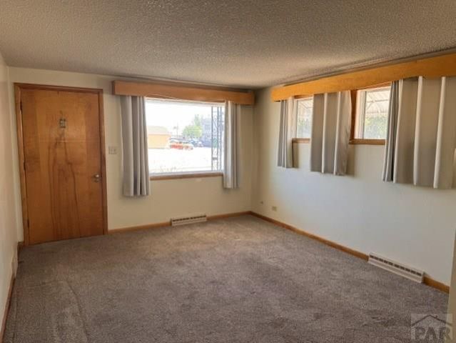 10 Wheatridge Dr, Pueblo, CO 81005