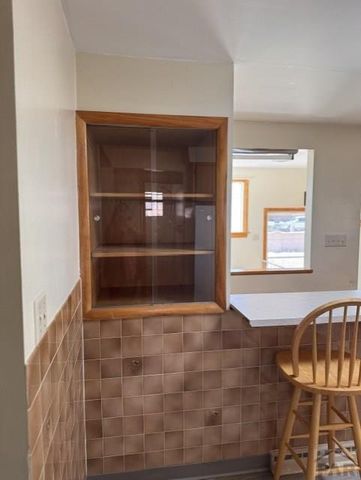 10 Wheatridge Dr, Pueblo, CO 81005