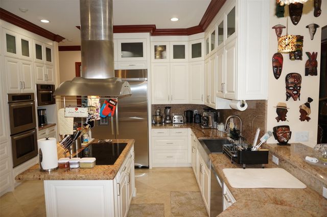 650 E Rambling Drive, Wellington, FL 33414