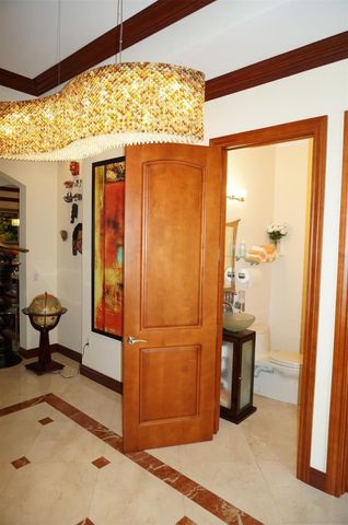 650 E Rambling Drive, Wellington, FL 33414