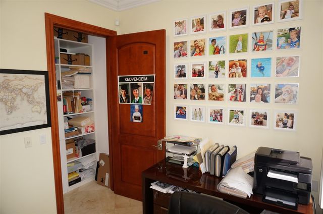 650 E Rambling Drive, Wellington, FL 33414