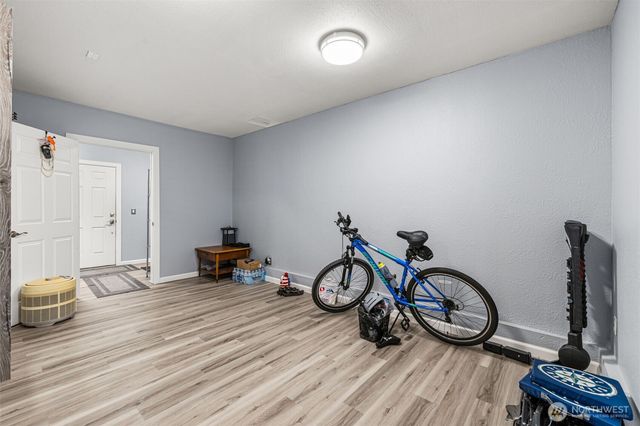 12311 109th Avenue Ct E, Puyallup, WA 98374