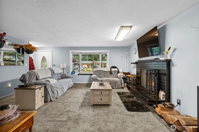 12311 109th Avenue Ct E, Puyallup, WA 98374