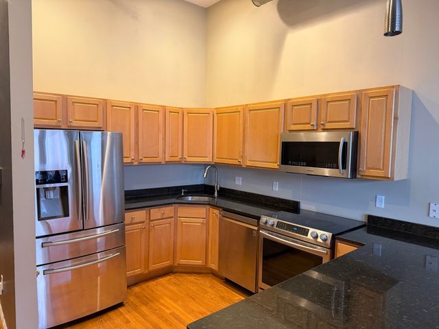 54 Central Sq 4A, Lynn, MA 01901