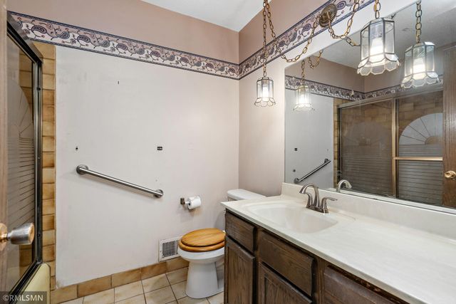 12629 Parkwood Drive, Burnsville, MN 55337
