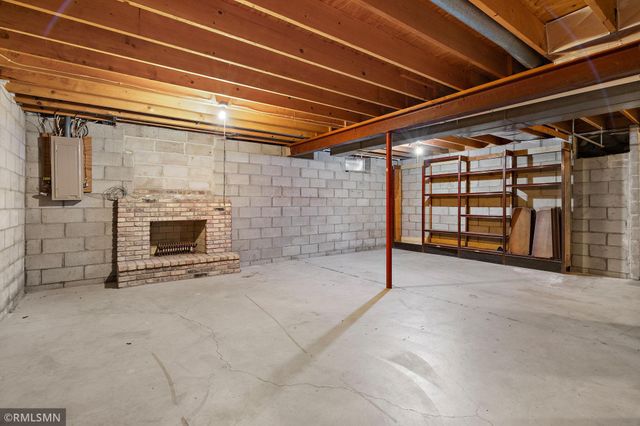 12629 Parkwood Drive, Burnsville, MN 55337