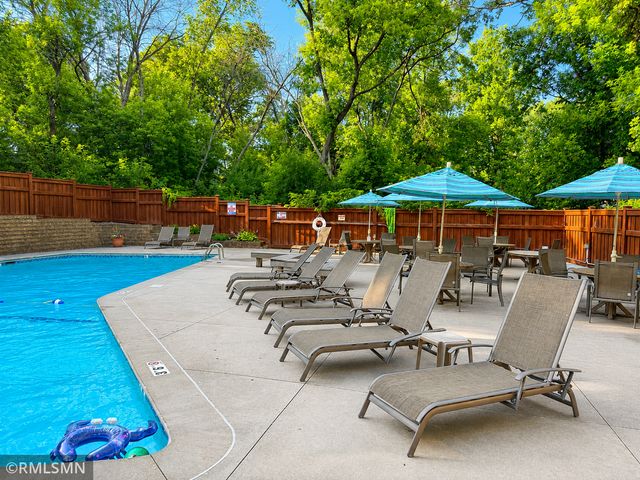 12629 Parkwood Drive, Burnsville, MN 55337
