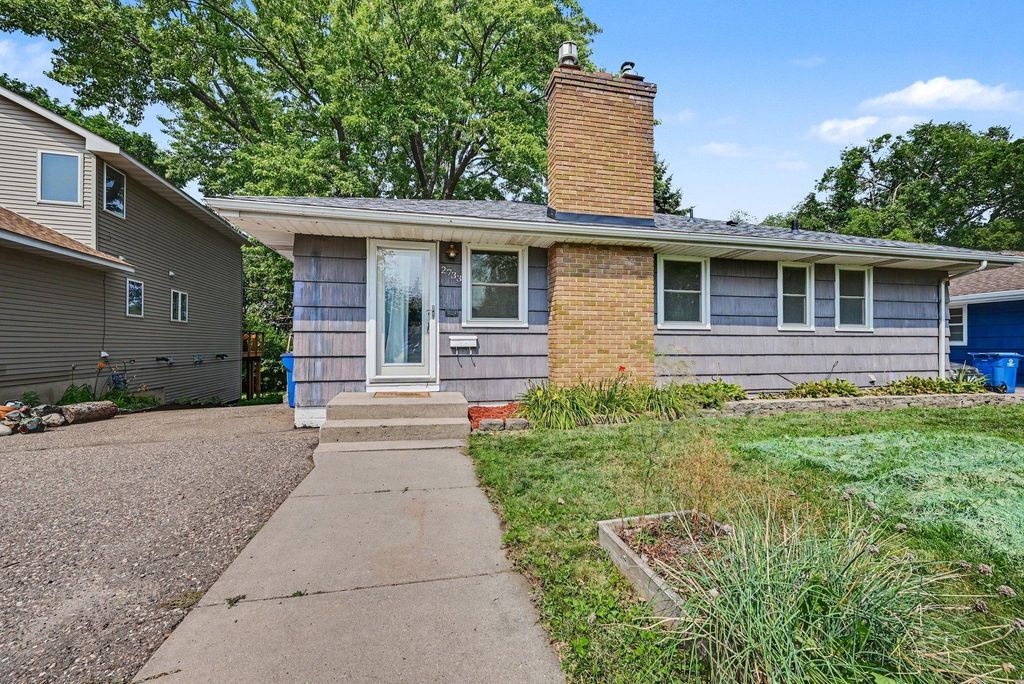 2733 Parkview Boulevard, Robbinsdale, MN 55422 — photo 2