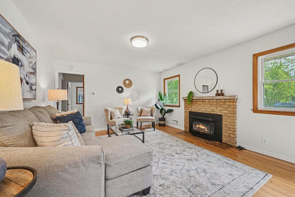 2733 Parkview Boulevard, Robbinsdale, MN 55422 — photo 4