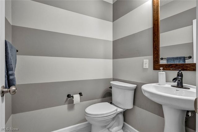 595 Jessica Lane, Wadsworth, OH 44281