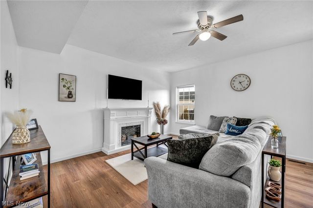 595 Jessica Lane, Wadsworth, OH 44281