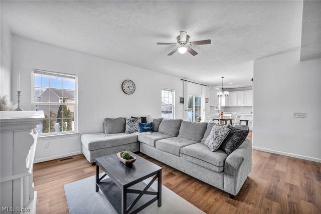 595 Jessica Lane, Wadsworth, OH 44281