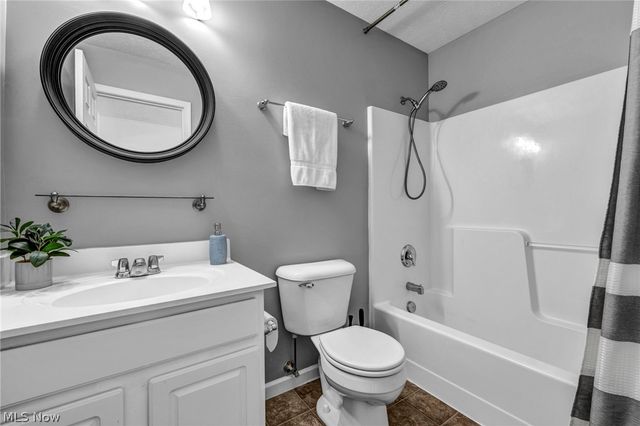 595 Jessica Lane, Wadsworth, OH 44281