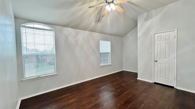 10213 Crawford Farms Drive, Fort Worth, TX 76244