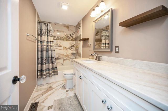 110 DOC STONE RD, Stafford, VA 22556