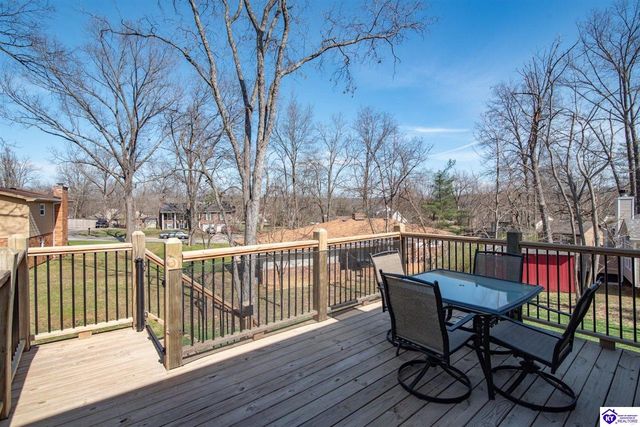 631 Lakeshore Parkway, Brandenburg, KY 40108