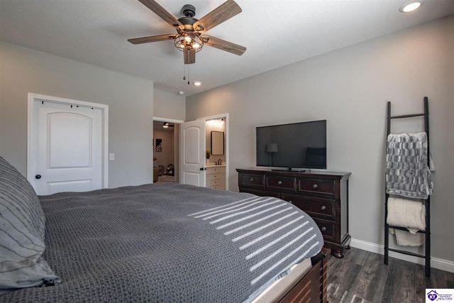 631 Lakeshore Parkway, Brandenburg, KY 40108