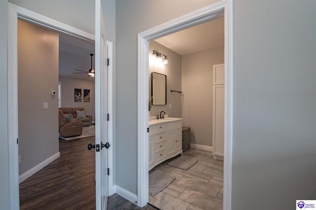 631 Lakeshore Parkway, Brandenburg, KY 40108