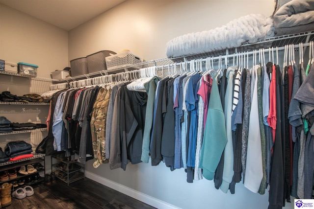 631 Lakeshore Parkway, Brandenburg, KY 40108