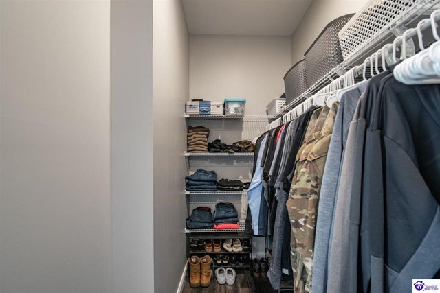 631 Lakeshore Parkway, Brandenburg, KY 40108