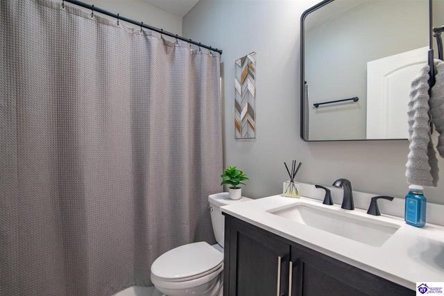 631 Lakeshore Parkway, Brandenburg, KY 40108