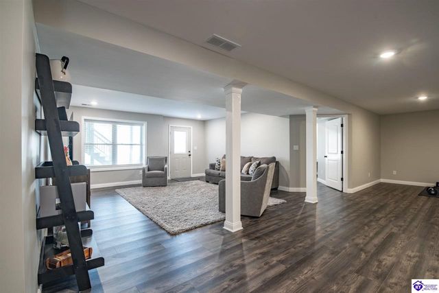 631 Lakeshore Parkway, Brandenburg, KY 40108