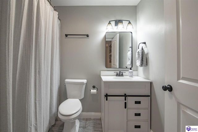 631 Lakeshore Parkway, Brandenburg, KY 40108