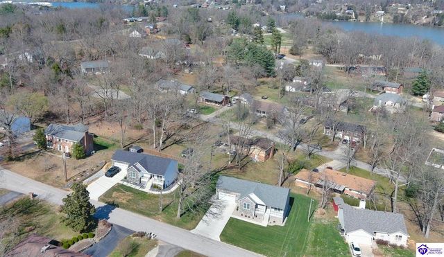 631 Lakeshore Parkway, Brandenburg, KY 40108