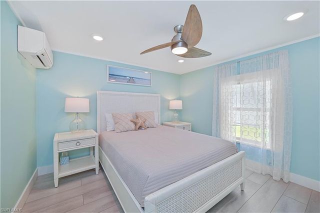 17591 Bryan CT, Fort Myers Beach, FL 33931