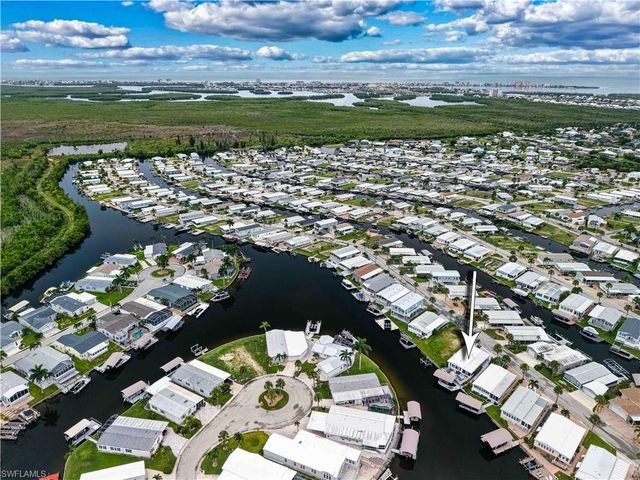 17591 Bryan CT, Fort Myers Beach, FL 33931