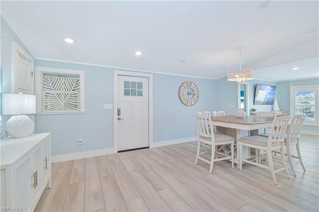 17591 Bryan CT, Fort Myers Beach, FL 33931