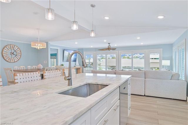 17591 Bryan CT, Fort Myers Beach, FL 33931