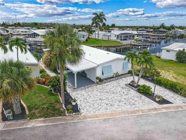 17591 Bryan CT, Fort Myers Beach, FL 33931