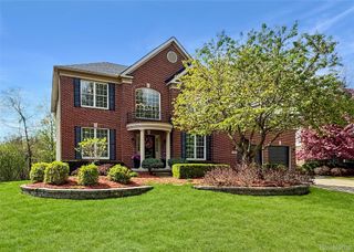 3031 Hidden Timber Drive, Lake Orion Village, MI 48359