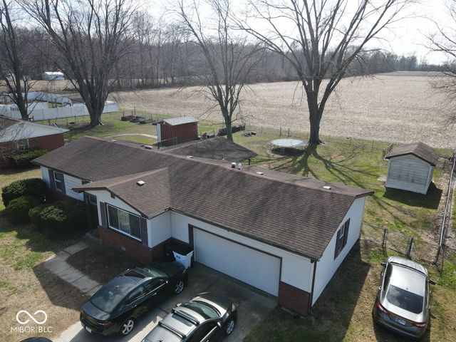 8433 E Milner Avenue, Terre Haute, IN 47803